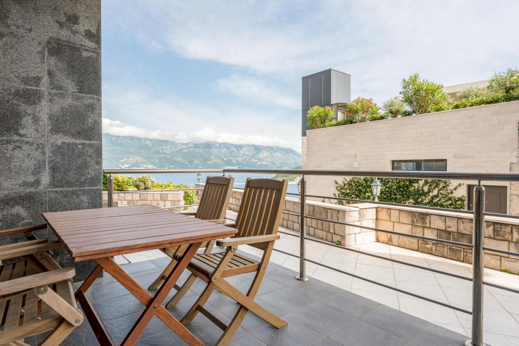 Vidikovac Marble House Lägenhet Budva Exteriör bild